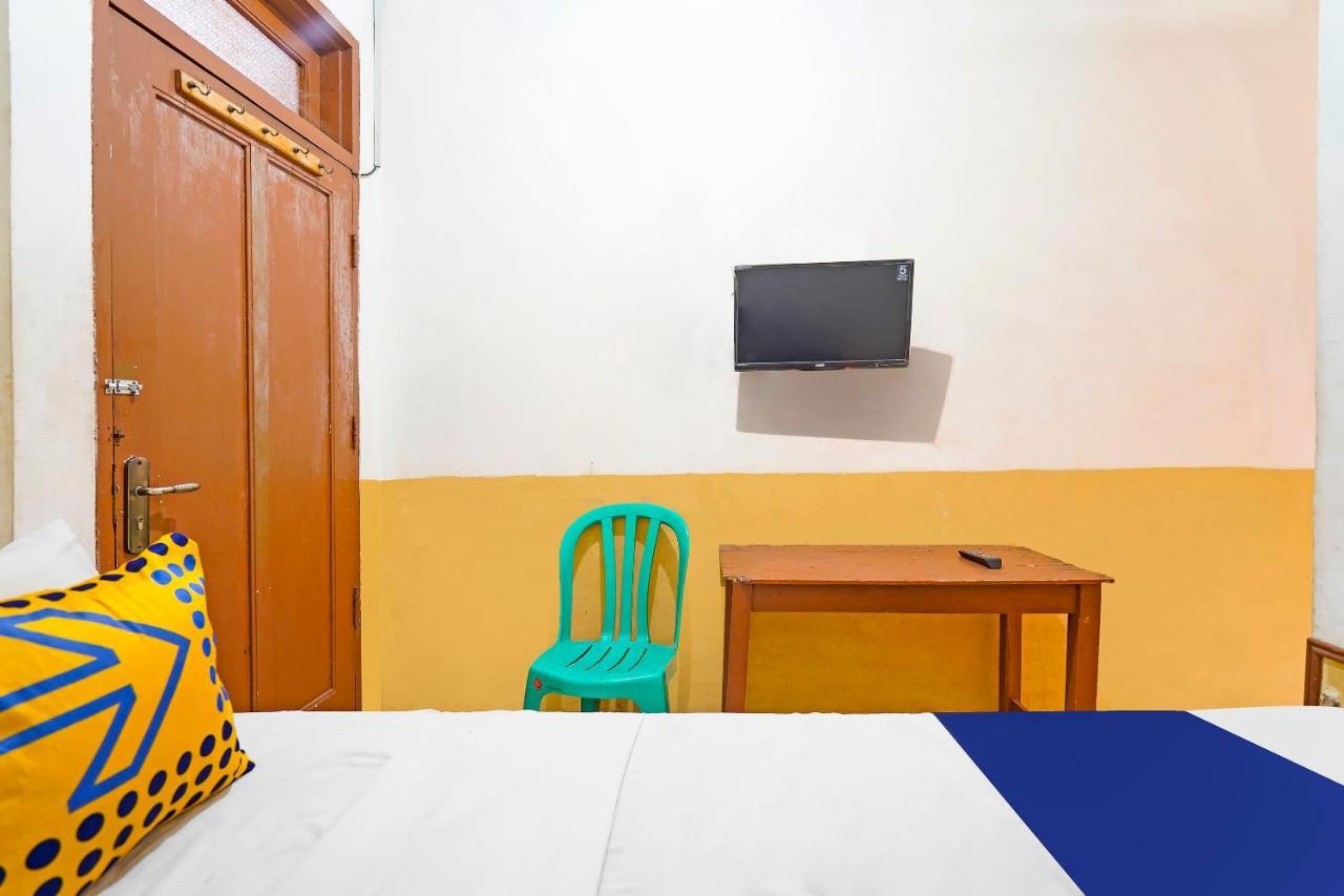 Spot On 91444 Hotel Arimbi Bandung Exterior foto